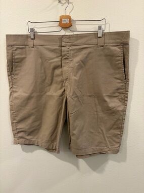 Dickies Men's Flat Front Shorts in Khaki